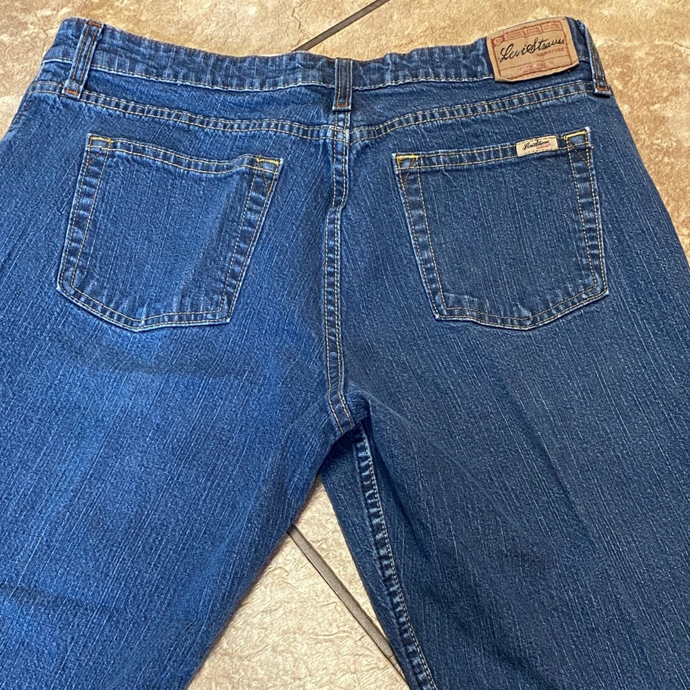 Y2K Levi's Misses Size 14 Denim Capris in Dark Blue Retro Casual - Picture 4 of 14